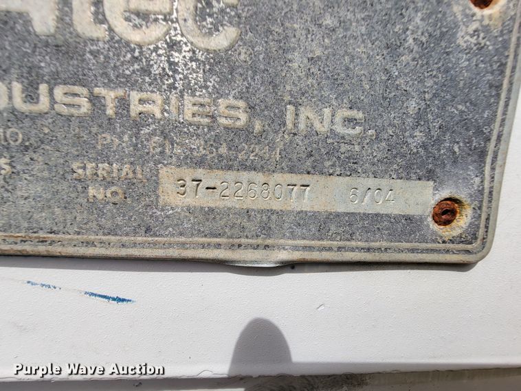 image for item FL9175 2005 International 4300  pressure digger derrick truck