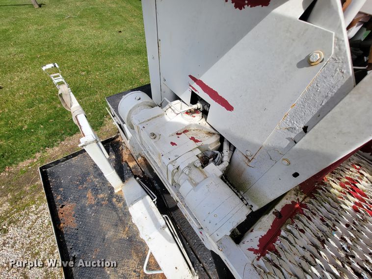 image for item FL9175 2005 International 4300  pressure digger derrick truck