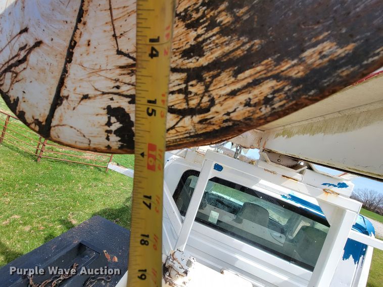 image for item FL9175 2005 International 4300  pressure digger derrick truck