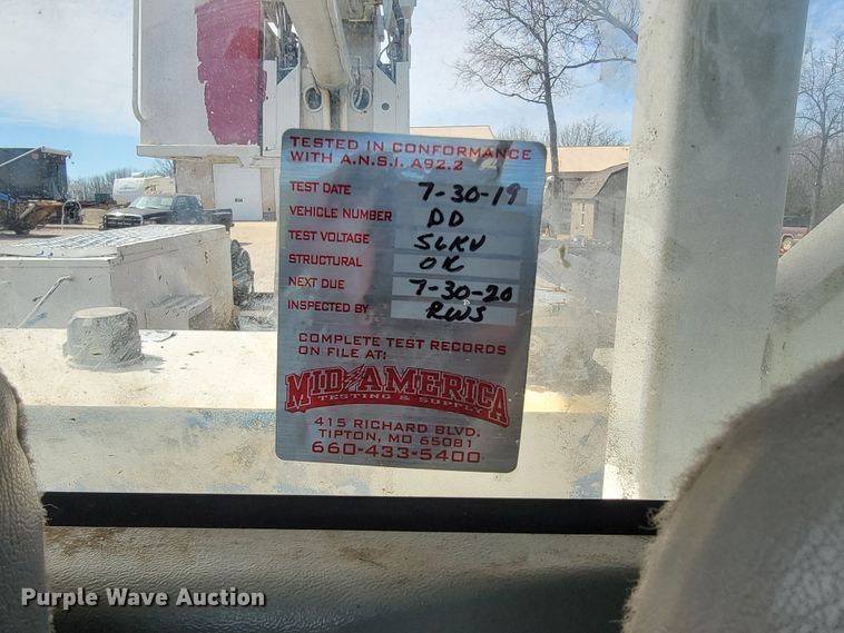 image for item FL9175 2005 International 4300  pressure digger derrick truck