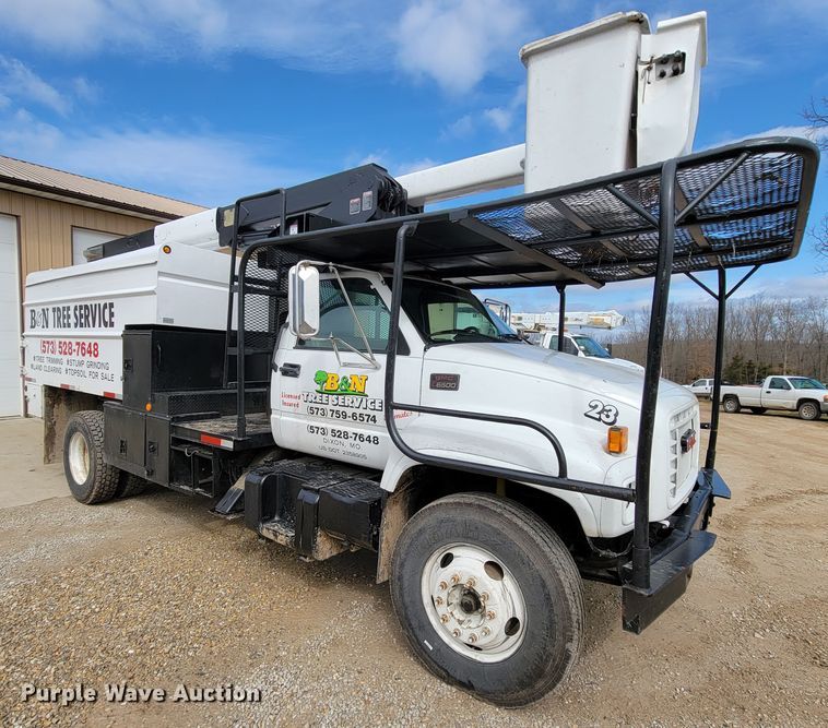 image for item FL9177 2001 GMC C7500  forestry bucket truck