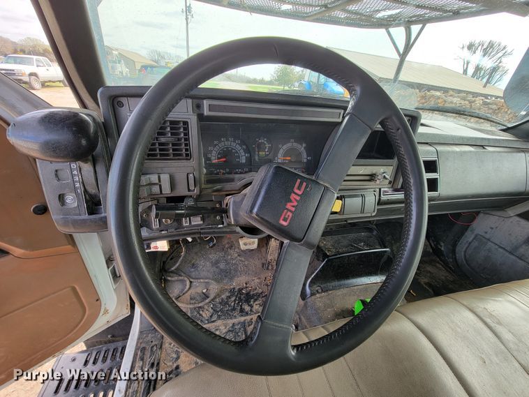 image for item FL9177 2001 GMC C7500  forestry bucket truck