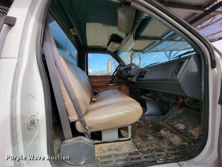 image for item FL9177 2001 GMC C7500  forestry bucket truck