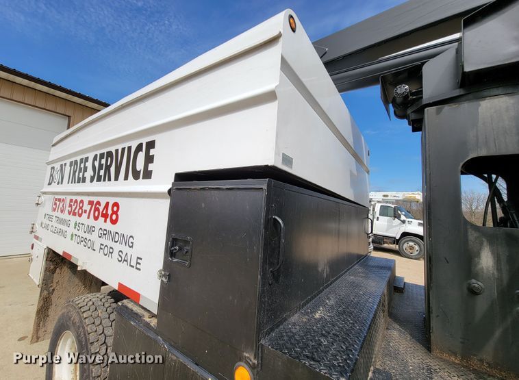 image for item FL9177 2001 GMC C7500  forestry bucket truck