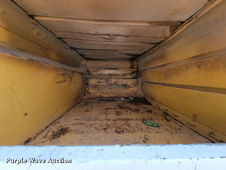 image for item FL9177 2001 GMC C7500  forestry bucket truck