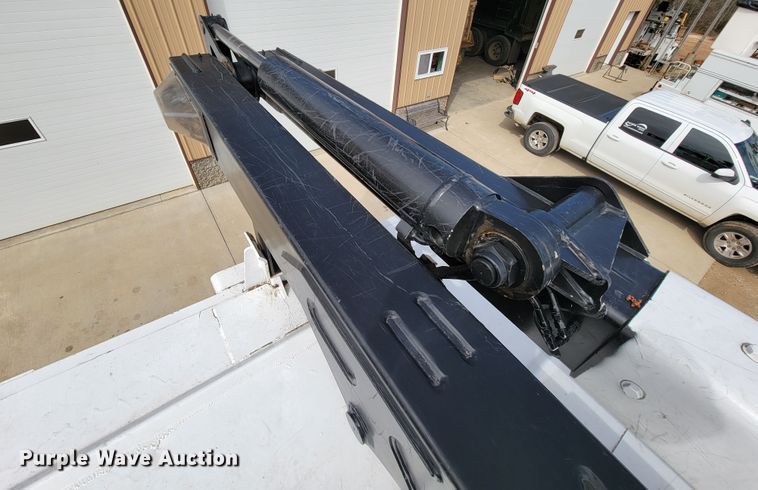 image for item FL9177 2001 GMC C7500  forestry bucket truck