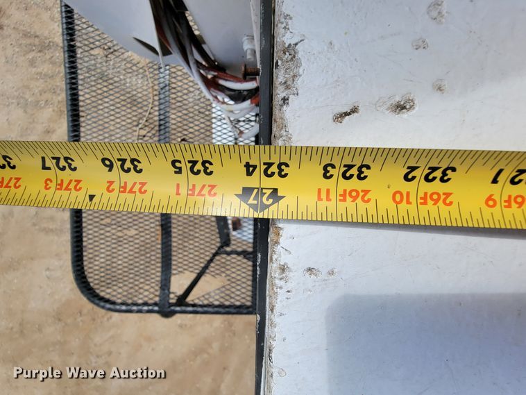 image for item FL9177 2001 GMC C7500  forestry bucket truck