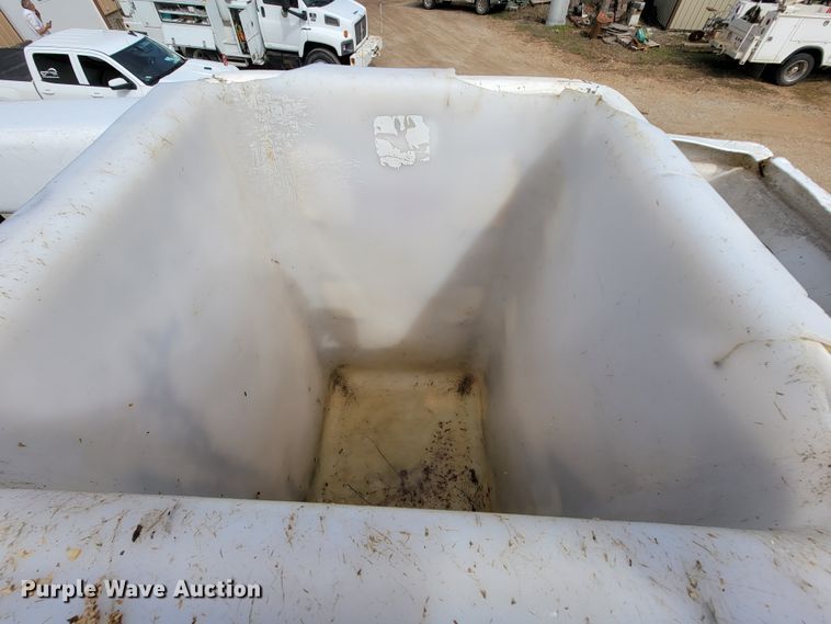 image for item FL9177 2001 GMC C7500  forestry bucket truck