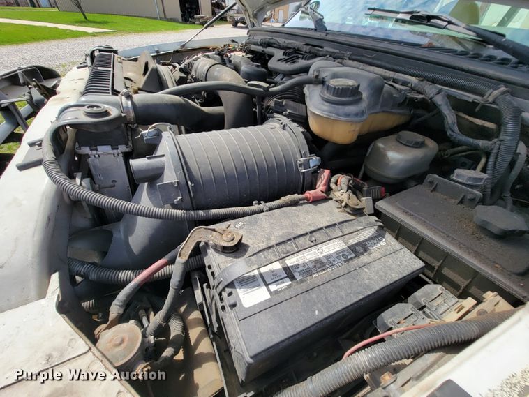 image for item FL9178 2004 Ford F550 Super Duty  bucket truck