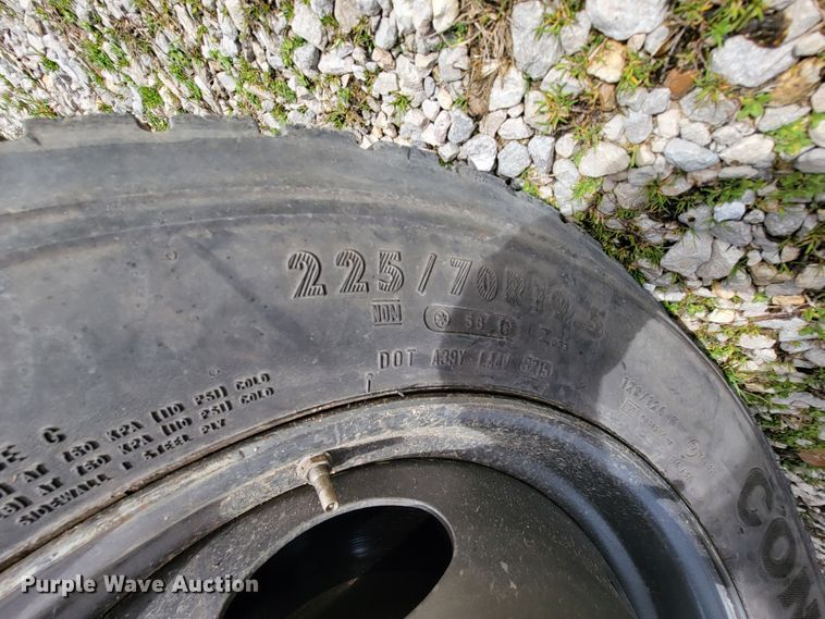 image for item FL9178 2004 Ford F550 Super Duty  bucket truck