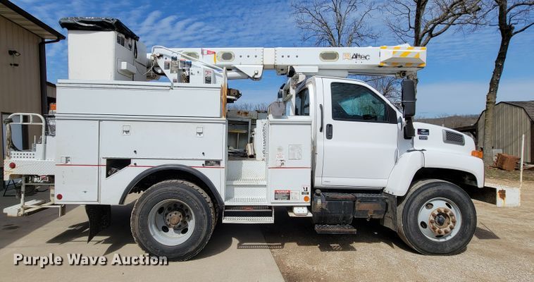 image for item FL9181 2006 Chevrolet C7500  bucket truck