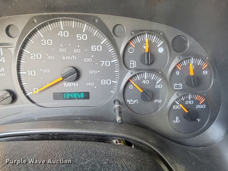 image for item FL9181 2006 Chevrolet C7500  bucket truck