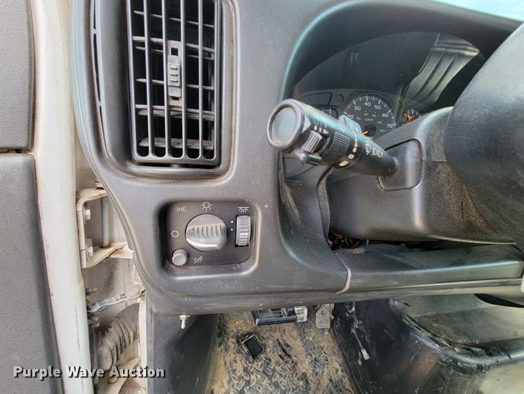 image for item FL9181 2006 Chevrolet C7500  bucket truck