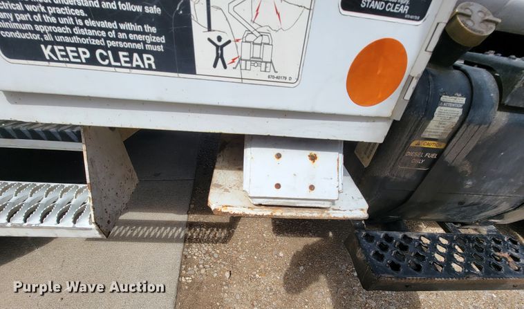 image for item FL9181 2006 Chevrolet C7500  bucket truck