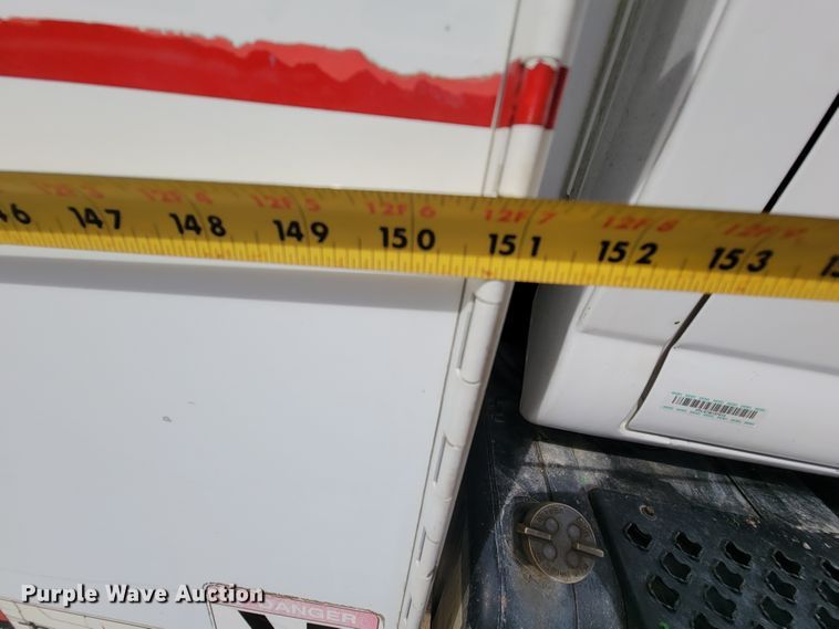 image for item FL9181 2006 Chevrolet C7500  bucket truck