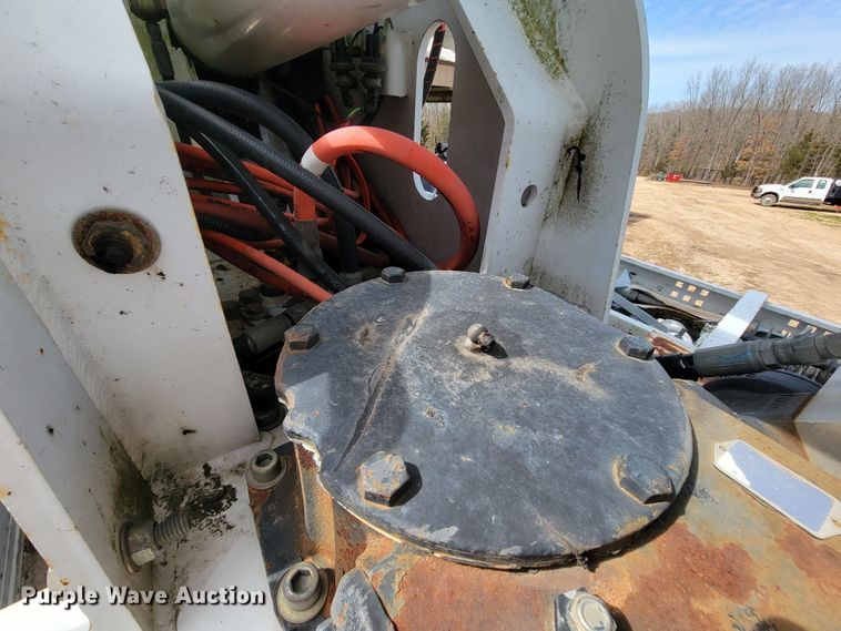 image for item FL9181 2006 Chevrolet C7500  bucket truck