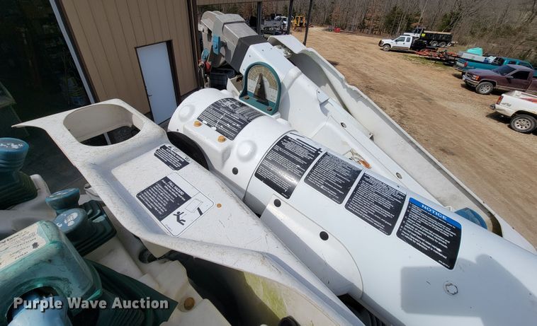 image for item FL9181 2006 Chevrolet C7500  bucket truck