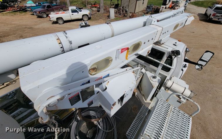 image for item FL9181 2006 Chevrolet C7500  bucket truck