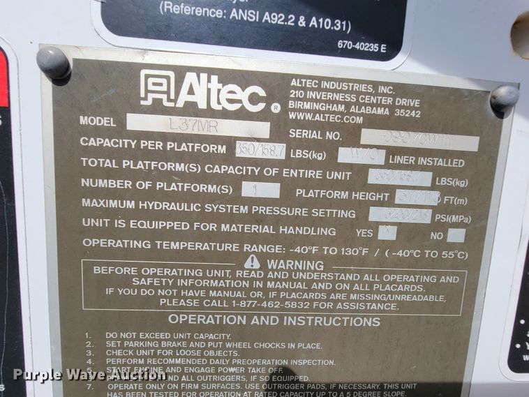 image for item FL9181 2006 Chevrolet C7500  bucket truck