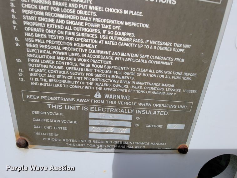 image for item FL9181 2006 Chevrolet C7500  bucket truck