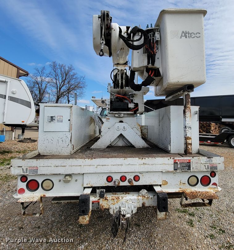 image for item FL9182 2007 Ford F750  bucket truck