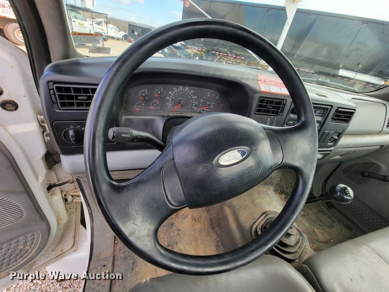 image for item FL9182 2007 Ford F750  bucket truck