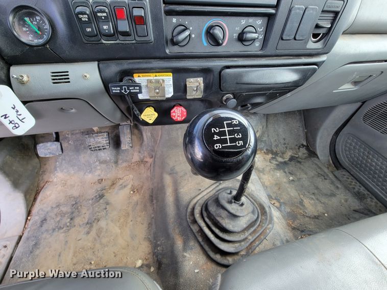 image for item FL9182 2007 Ford F750  bucket truck