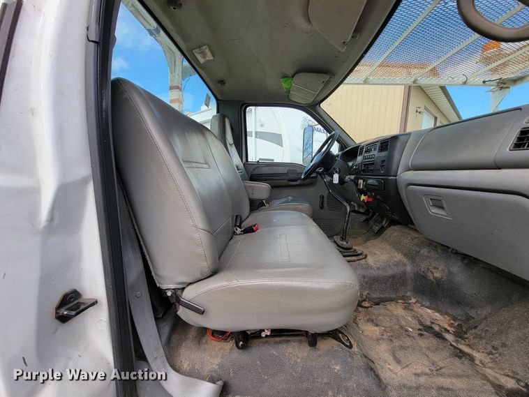 image for item FL9182 2007 Ford F750  bucket truck