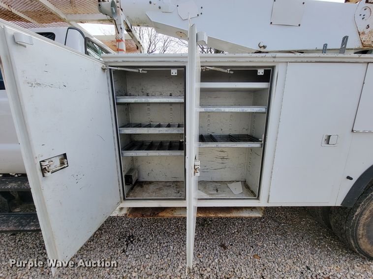 image for item FL9182 2007 Ford F750  bucket truck