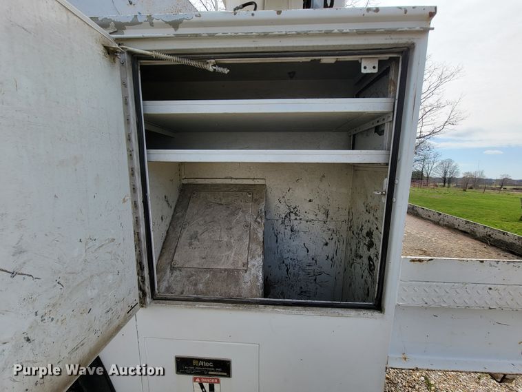 image for item FL9182 2007 Ford F750  bucket truck