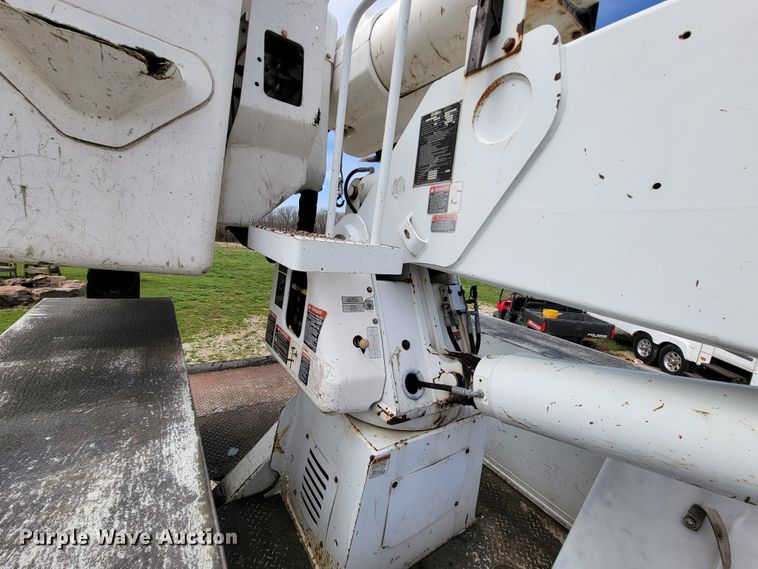 image for item FL9182 2007 Ford F750  bucket truck