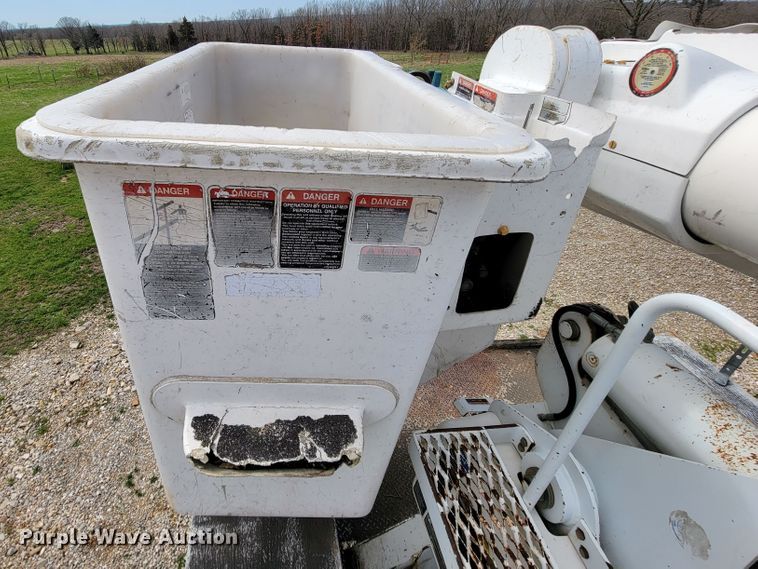 image for item FL9182 2007 Ford F750  bucket truck