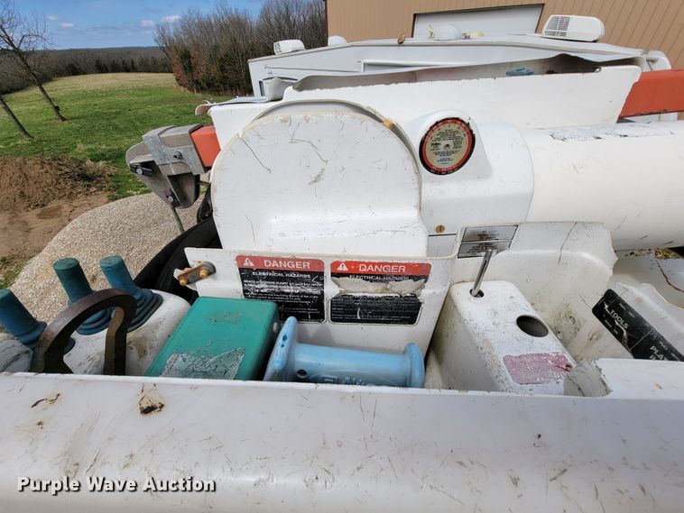 image for item FL9182 2007 Ford F750  bucket truck