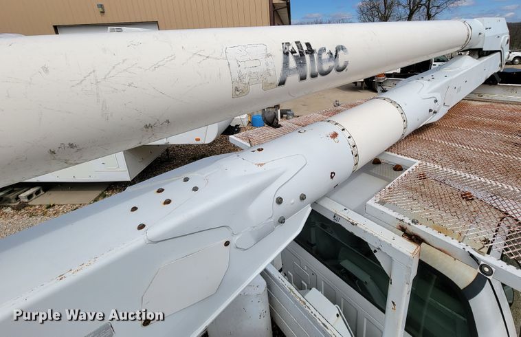 image for item FL9182 2007 Ford F750  bucket truck
