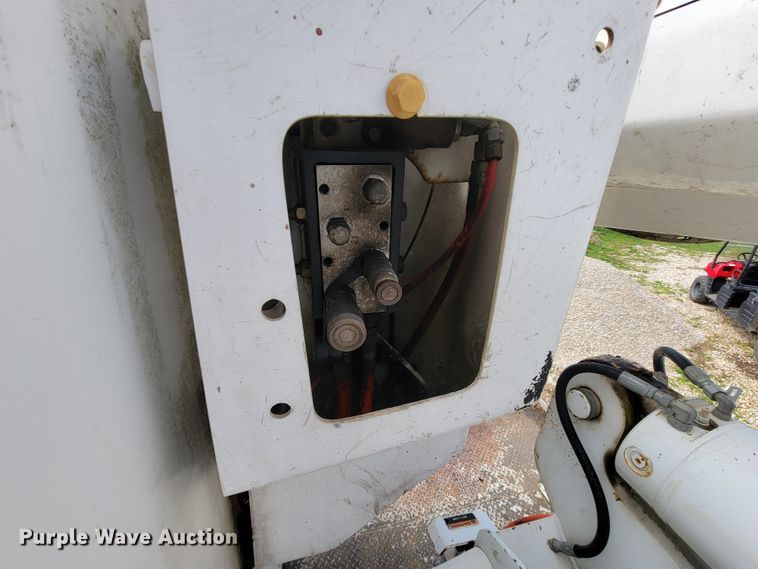 image for item FL9182 2007 Ford F750  bucket truck