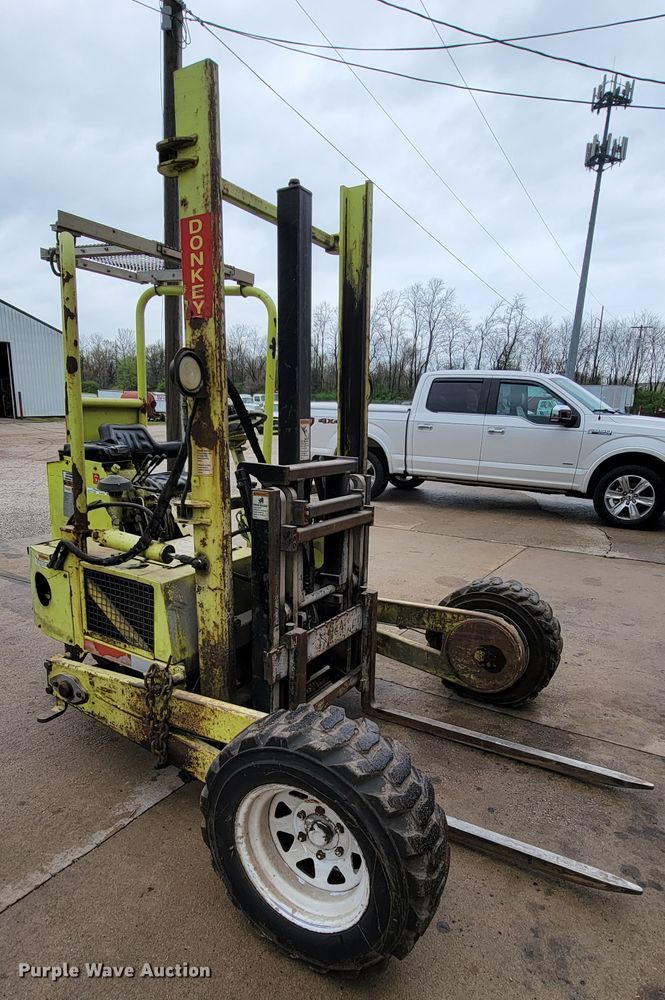 image for item FL9210 2005 Donkey D12-3K  forklift