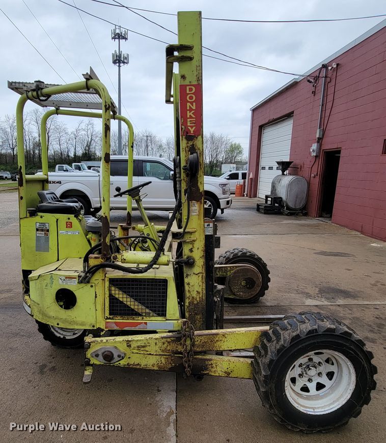image for item FL9210 2005 Donkey D12-3K  forklift