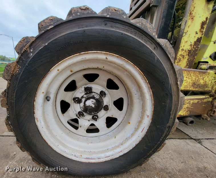 image for item FL9210 2005 Donkey D12-3K  forklift