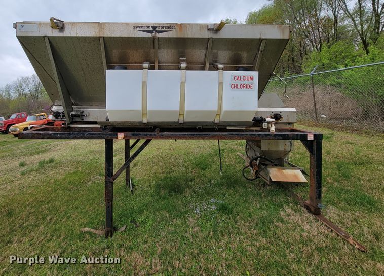image for item FL9211 Swenson spreader