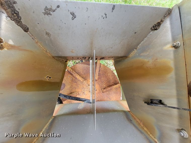 image for item FL9211 Swenson spreader
