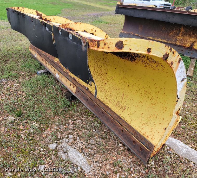 image for item FL9212 12'W snow plow
