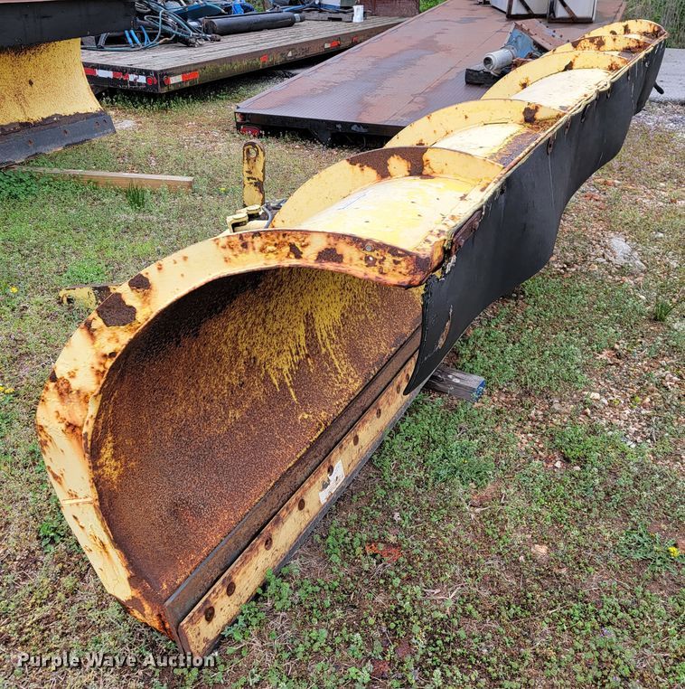 image for item FL9212 12'W snow plow