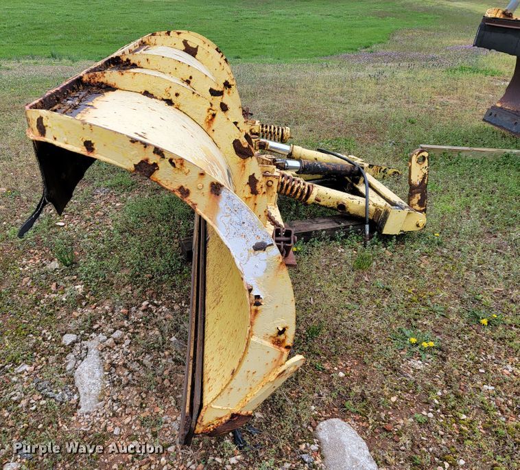 image for item FL9212 12'W snow plow