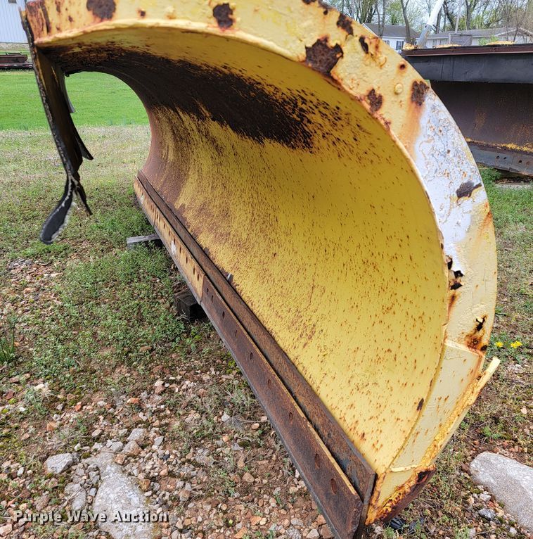 image for item FL9212 12'W snow plow