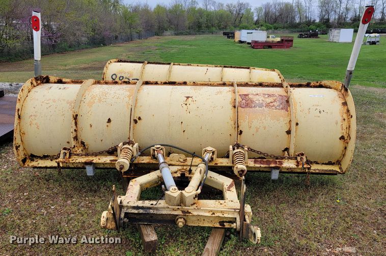 image for item FL9213 11'W snow plow