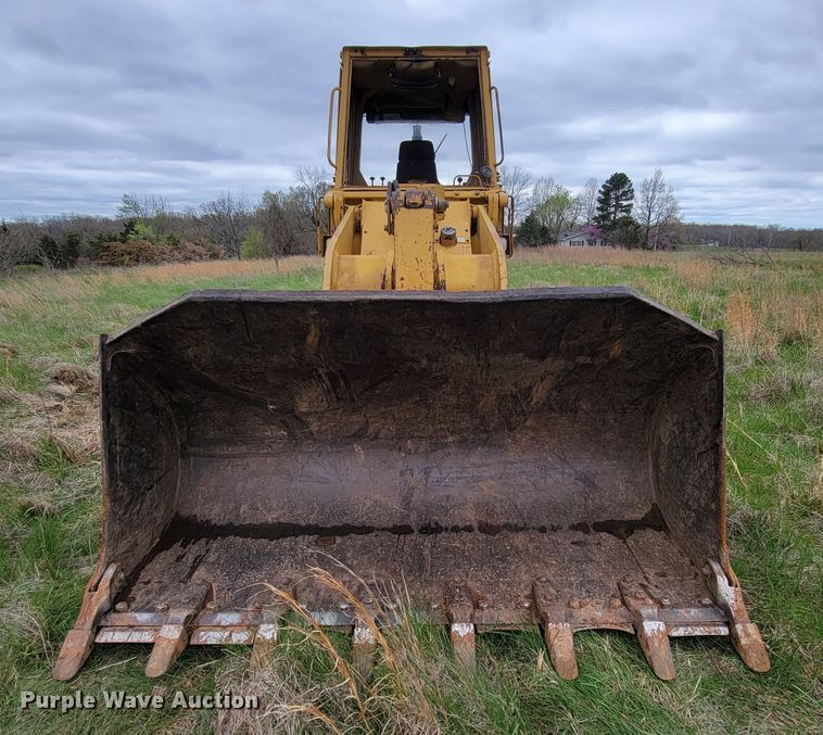 image for item FL9215 1994 Caterpillar 953B  track loader