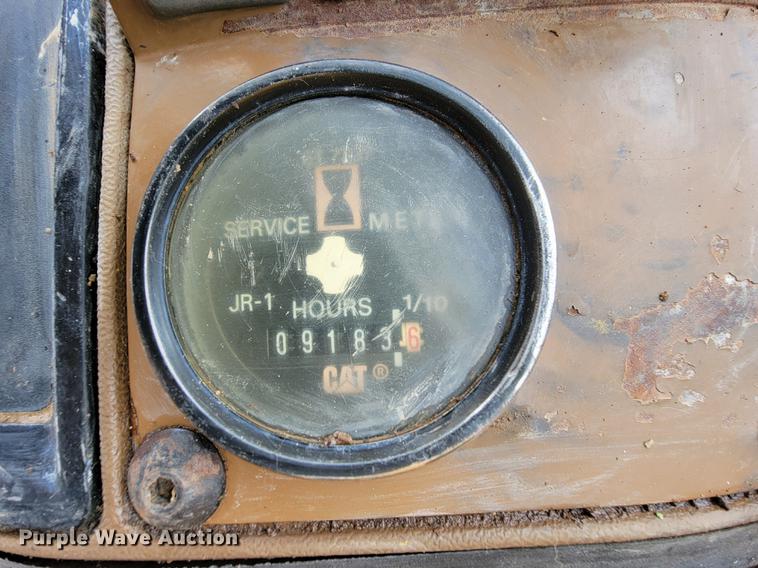 image for item FL9215 1994 Caterpillar 953B  track loader