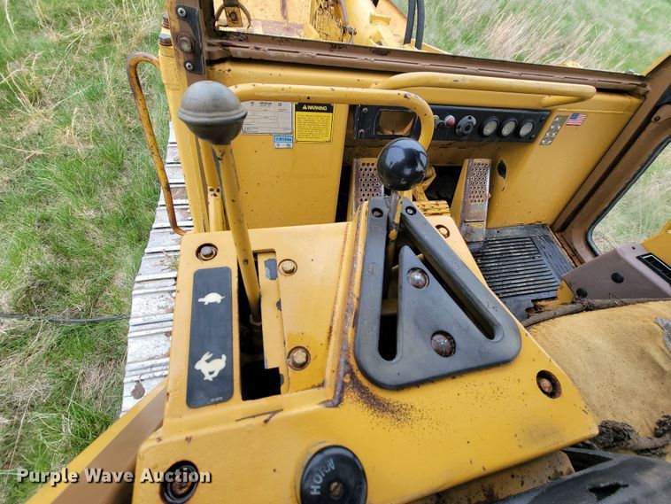 image for item FL9215 1994 Caterpillar 953B  track loader