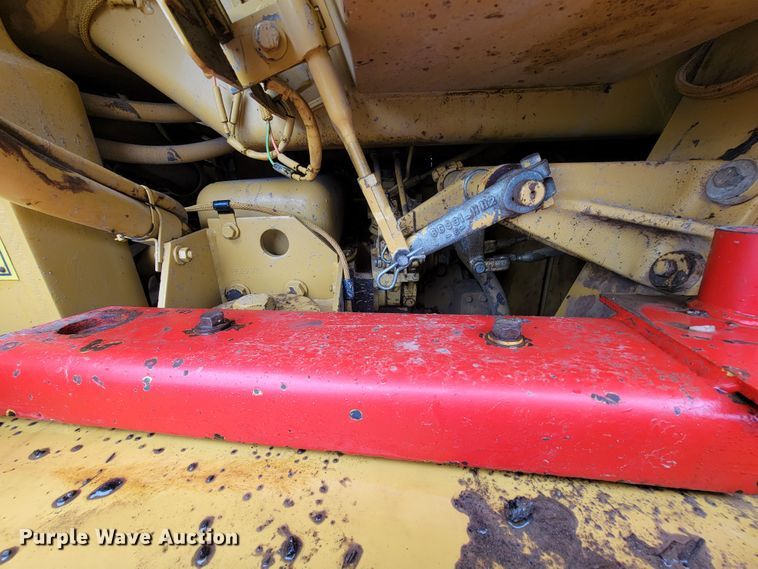 image for item FL9215 1994 Caterpillar 953B  track loader