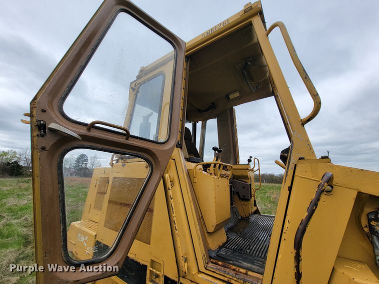 image for item FL9215 1994 Caterpillar 953B  track loader